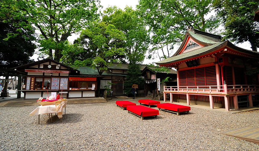 川越著名的姻緣神社冰川神社