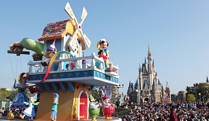 東京迪士尼樂園35週年遊行