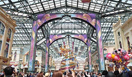 東京迪士尼樂園35週年世界市集喜慶大街