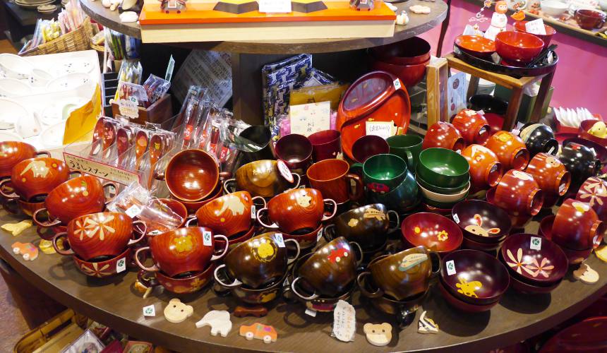 東京筷子專賣店「銀座夏野」的「小夏」精緻兒童食器