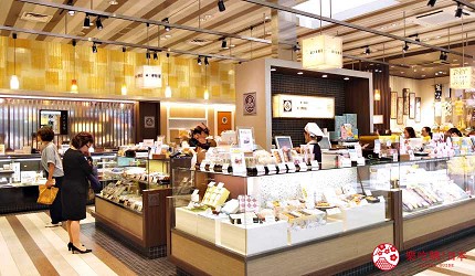 北剪票口有小小的商場「ecute」