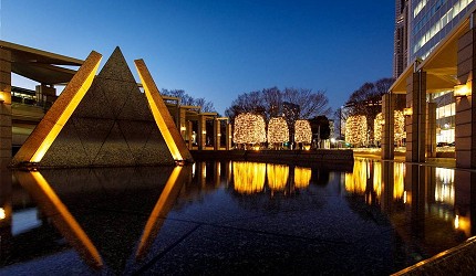 2019年去东京睇灯饰热点西新宿illumination museum 2019Love的水池景