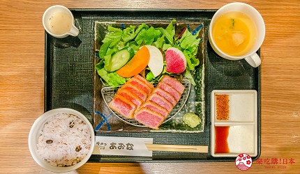 新宿必吃炸牛排专门店推荐「牛かつ あおな」的A5 顶级沙朗和牛套餐(A5 特选黒毛和牛霜降りサーロイン)套餐