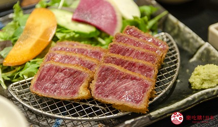 新宿必吃炸牛排专门店推荐「牛かつ あおな」的霜降黑毛和牛套餐(霜降り黒毛和牛)套餐
