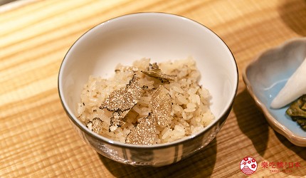 东京银座和牛铁板烧「しろや银座亭」的松露土锅饭(トリュフの土锅ご饭)