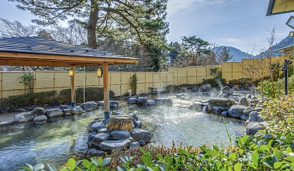 日本親子景點推薦推介箱根穿泳衣也能泡的合家歡溫泉水上樂園箱根小涌園 Yunessun的露天溫泉